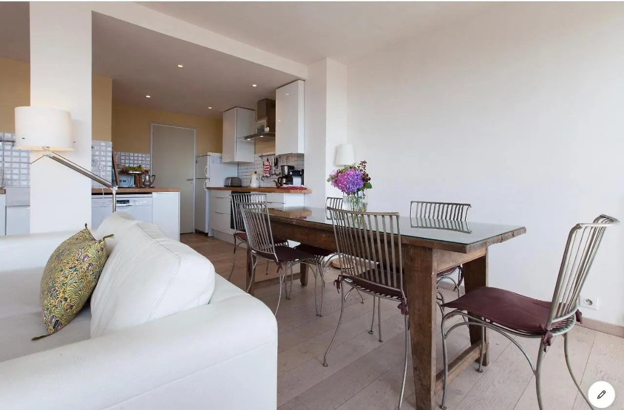 Aux 4 Sardines T2 56M2 Apartment Concarneau
